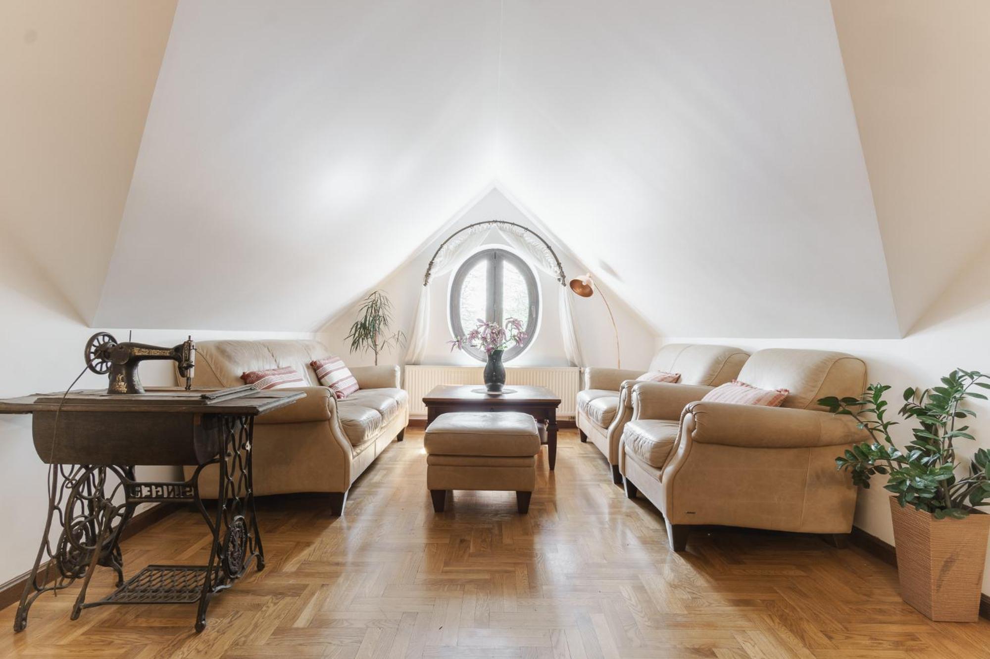 Apartamenty W Dworku Cheval Краков Экстерьер фото